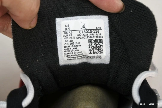 12 Retro CT8013-116 Cherry CT8013-116   Jordan 0426